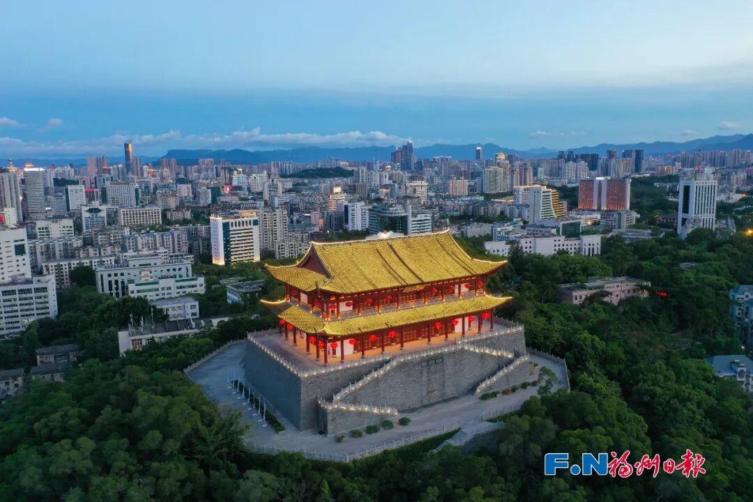 福州：一条文化中轴满载同心故事