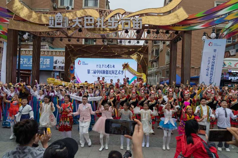 山海情深艺绽天山！福建畲族舞蹈亮相第二届中国新疆民间艺术季