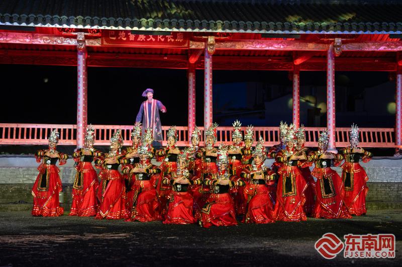 宁德屏南巴地村：非遗“火凤凰” 燃动畲村 点亮夜游经济