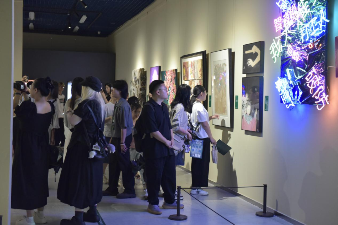 福建艺术职业学院“答卷2026”优秀毕业作品展在榕启幕