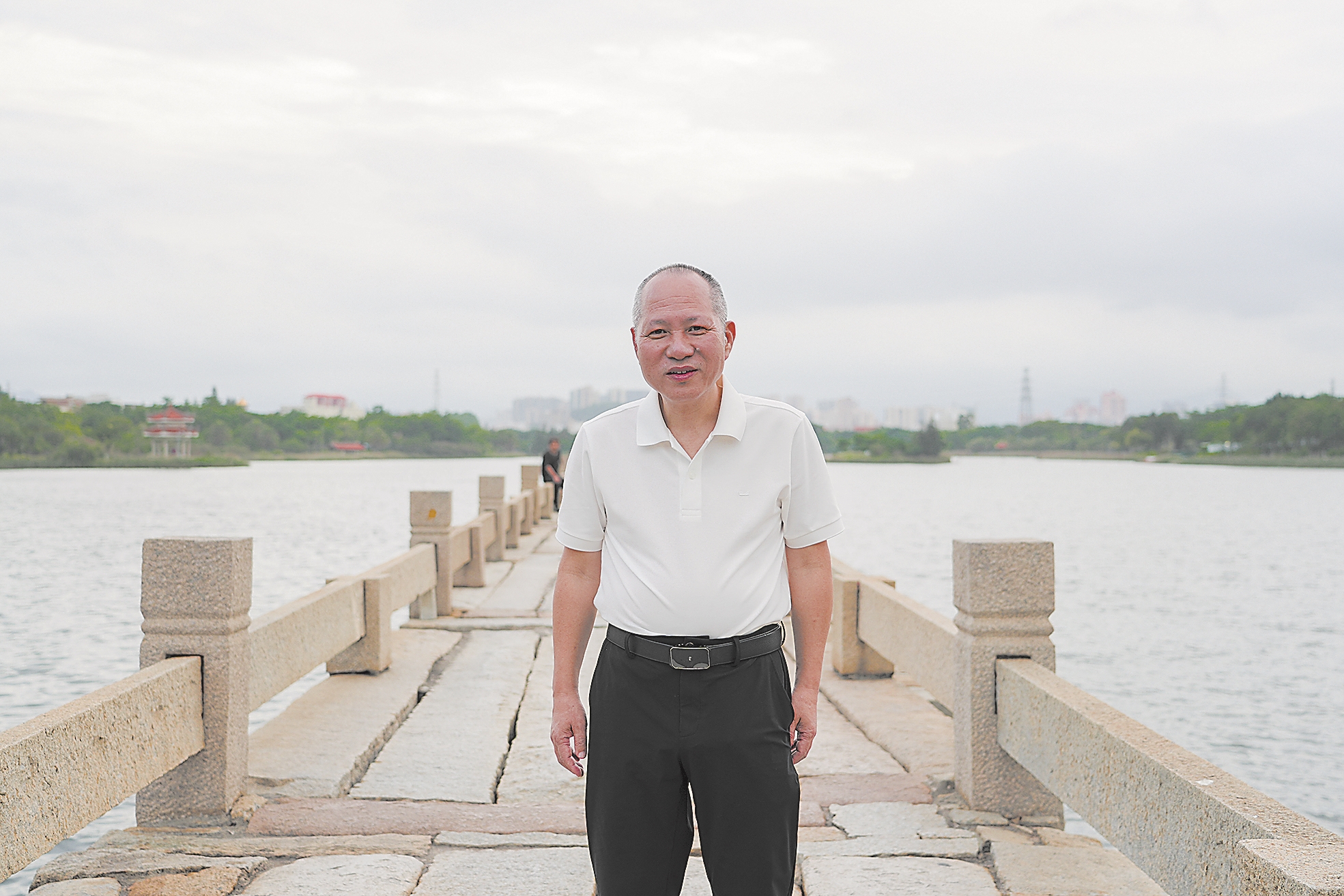 半生许一桥 寸心守千年——吴金鹏和安平桥的三十余载