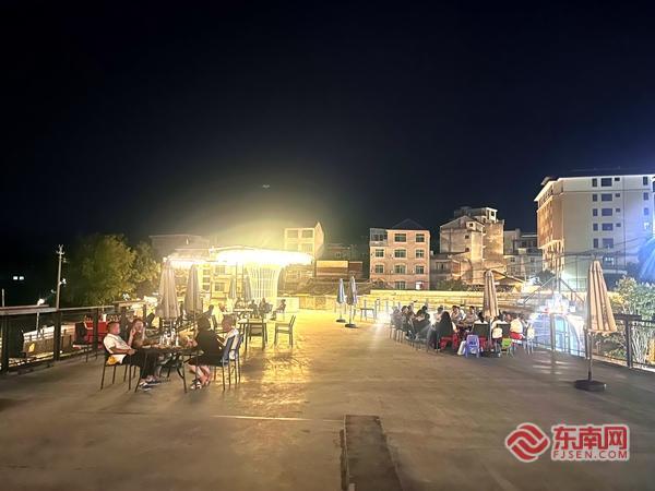 【村里有个“文特派”】以文润乡 以派连心——文化特派员雷希颖点燃老粮仓的人间烟火