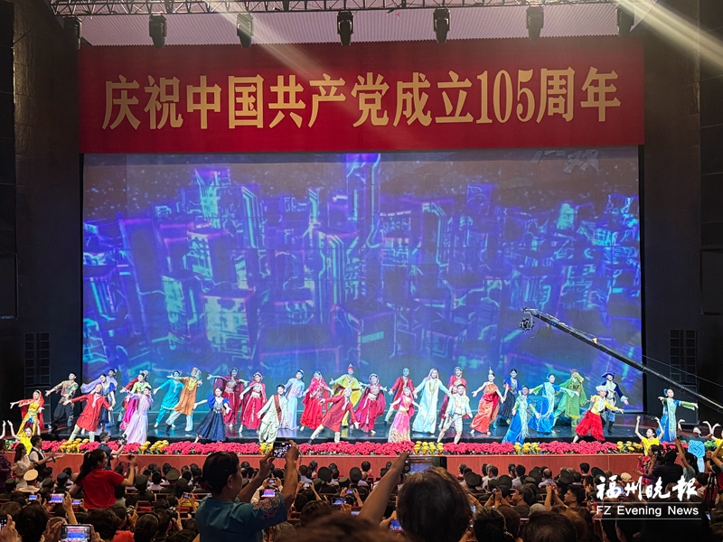 “新大众文艺·我在场”全民展演上演