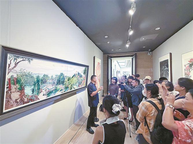 “一城春色半城花——厦门经济特区建设45周年美术作品展”在中国美术馆开幕