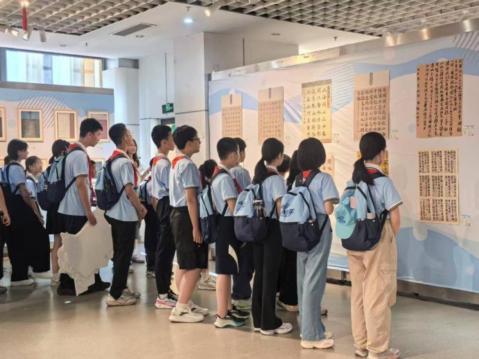“闽宁情牵三十载，童心共绘新时代”少儿书画大赛优秀作品展在榕举办