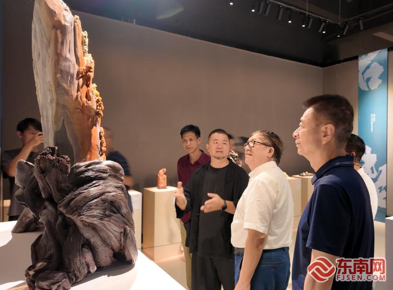 山海石契匠心传续 徐崇良玉石雕作品师生传承展宁德启幕