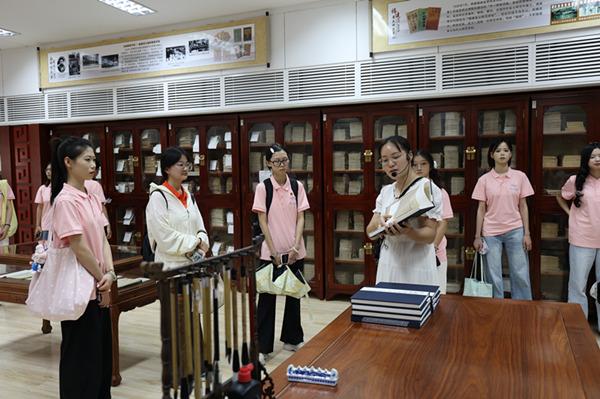 三明学院泰宁文旅现代产业学院首届新生赴本部参加开学典礼
