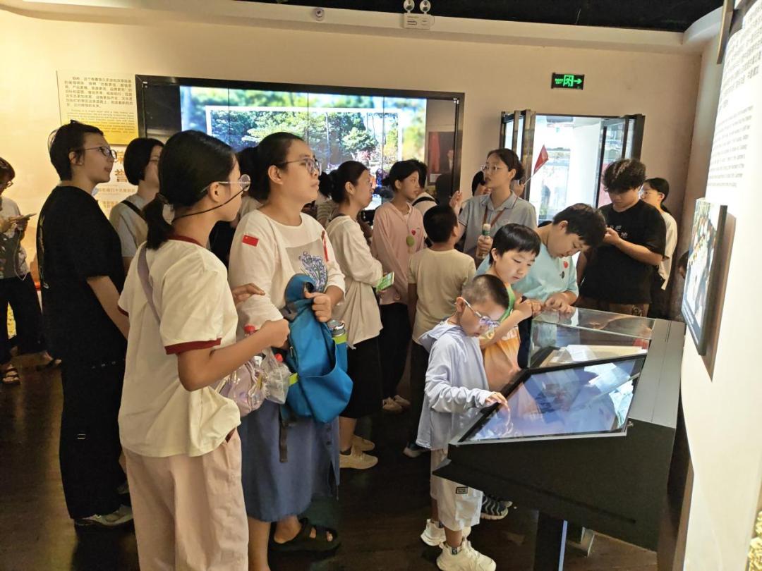 八闽书房丨品读红色鼓岭 传承革命薪火——“八闽书房”红色主题研学活动在公共阅读新空间举办