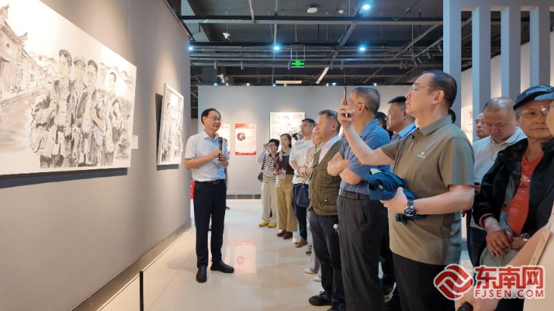 《苍穹之剑——纪念无名英雄蔡威百幅画卷》在宁德首展