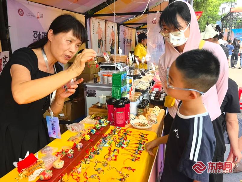 “融两岸·最闽南”2026泉州闽南文化非遗周启幕